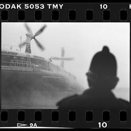 Hoverspeed Dover en noir et blanc sur Rosenbrand Image Works