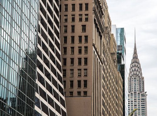 There she is....the Chrysler!