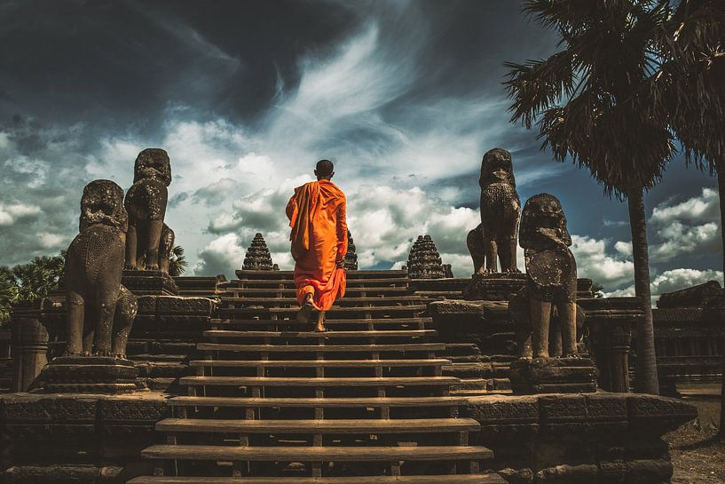 buddhist cambodia by Richard van Turnhout