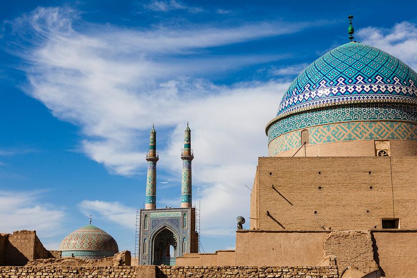 Blauwe moskee architectuur in Yazd, Iran van Bart van Eijden