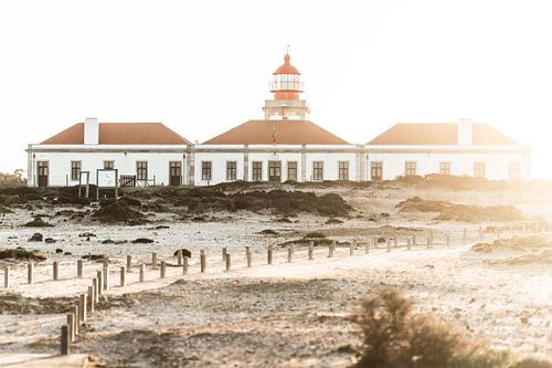 Vuurtoren in Zacht Duinlicht Rust aan de Kust