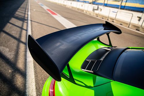 Spoiler Porsche 911 GT3 RS op het circuit van Assen