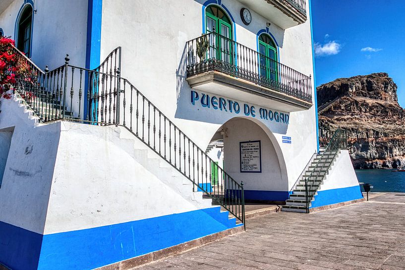 Puerto de Mogan von W J Kok