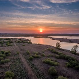 Water met zon van Hans Langenberg