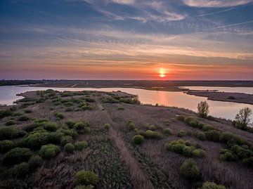 Water met zon van Hans Langenberg