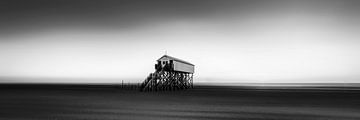 Zonsondergang op het strand in zwart-wit van Manfred Voss, Zwart-Wit Fotografie