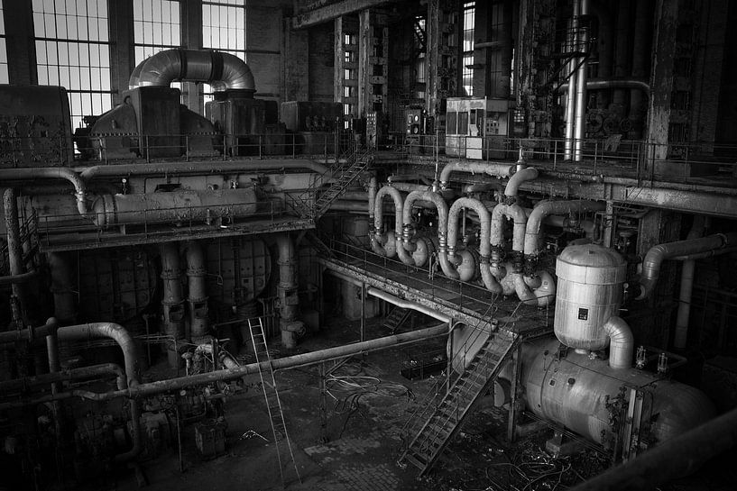 Pipes and drains by Roel van Mil