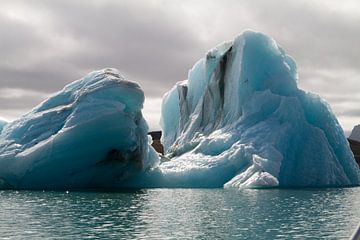 Drijvende ijsberg van Sander Meijering