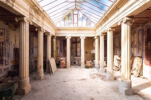 Chambre dans un monastère abandonné.