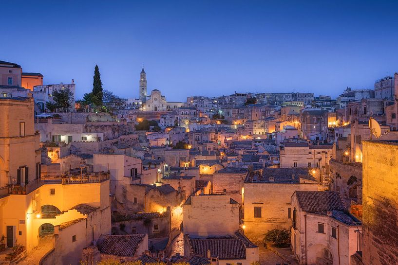 Heure bleue sur les Sassi di Matera, Basilicate, Italie par Stefano Orazzini