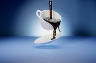 Flying saucer, and cup of coffee by Roel Timmermans thumbnail