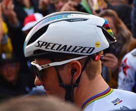 Remco on the back of his jersey by FreddyFinn