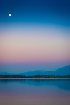 Vollmond über dem Chiemsee