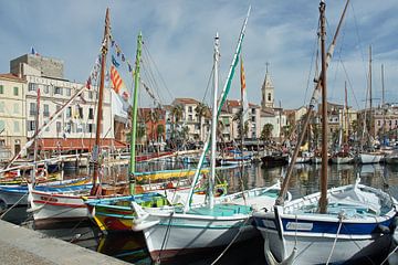 Small fishermans ships in authentic french port by Gert van Santen