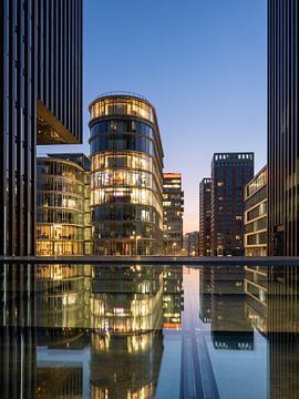 Düsseldorf at dusk by Rolf Schnepp