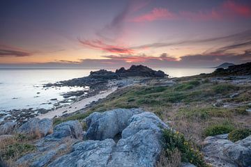 Sunset at Castro de Baroña by the sea in Portugal by Joost Adriaanse