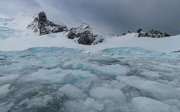 Bevroren Wereld Antarctica van Nanda Bussers