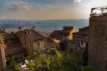 Volterra, Toscane, Italy van Leticia Spruyt
