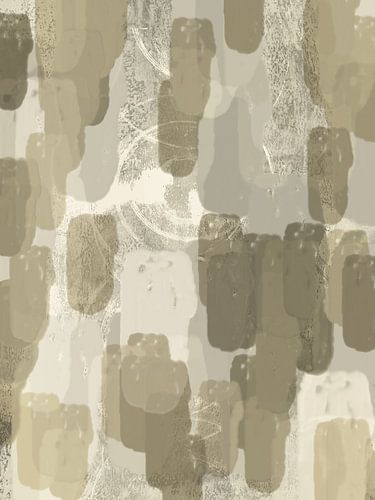 Abstracte penseelstreken in neutraal beige, taupe en wit.