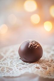 Chocoladepraliné op een kanten bodem van Poster Art Shop