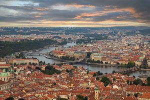 Blick auf Prag von Nynke Altenburg