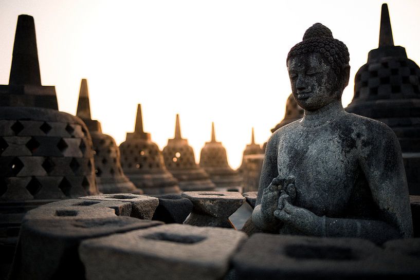 Borobudur bij zonsopkomst (Midden-Java, Indonesië) van Martijn Smeets