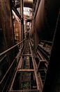 urbex roestig pad zonder vloer van FHoo thumbnail