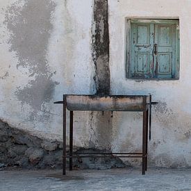 Still life in front of a Greek house by Kitty Stevens