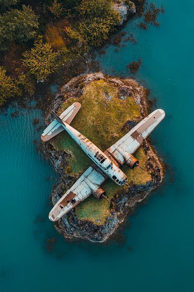 Crashed aeroplane over water by Poster Art Shop