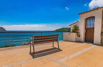 Idyllisch uitzicht op de baai in Sant Elm, Mallorca eiland van Alex Winter