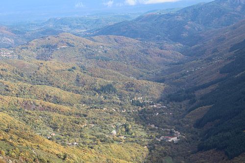 Berg und Tal im Schatten von Patrick van beek76