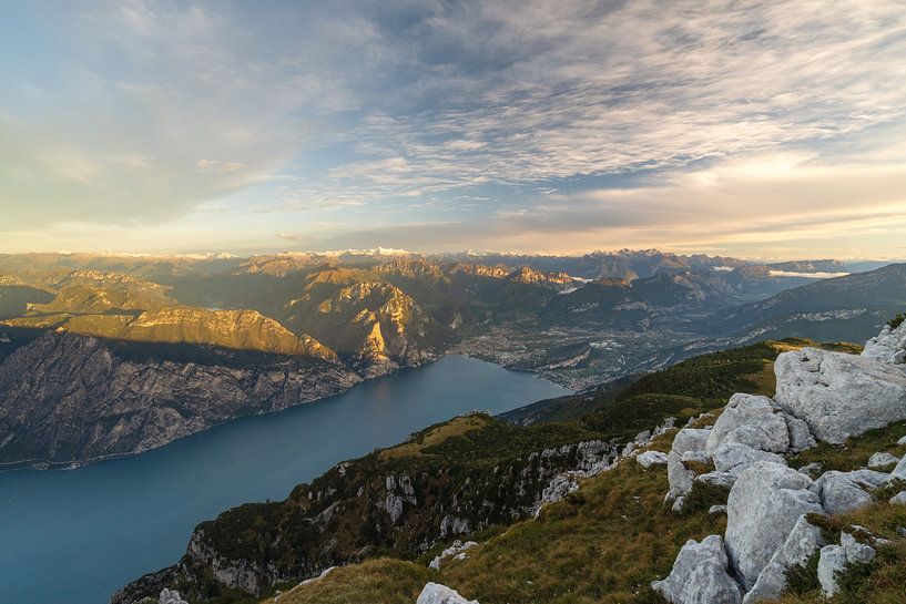 North side of Lake Garda at sunrise by Daniel Pahmeier