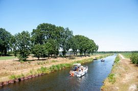 King Willem-Alexander Canal by Richard Wareham