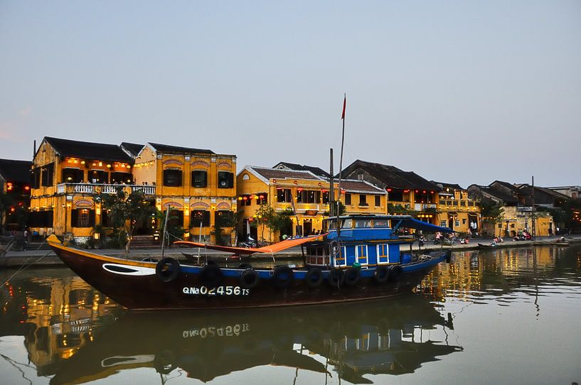 Hoi An in de schemering: poëzie aan de waterkant van Frank Photos
