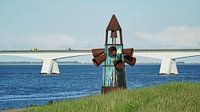 Monument voor de Verdronken Dorpen van Zeeland bij de Zeelandbrug van Gert van Santen thumbnail