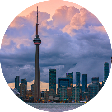 Wolken boven de Toronto Skyline van Henk Meijer Photography