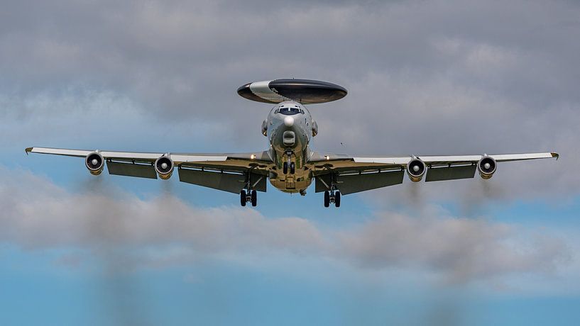 Landing NATO Boeing E-3 Sentry. by Jaap van den Berg