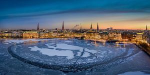 Winter Sonnenuntergang Skyline von Hamburg