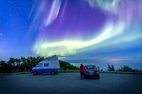 Camping unter dem magischen Nordlicht, Lofoten, Norwegen
