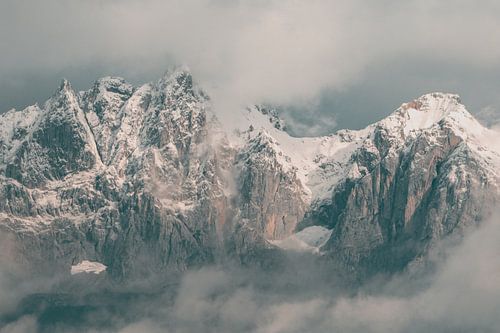 Mysterious clouds around the Wilder Kaiser mountain range