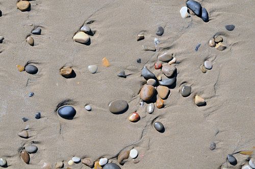 A few scattered pebbles by Martine Affre Eisenlohr