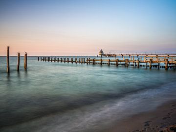 Mer Baltique - Plage et pont maritime de Zingst sur t.ART