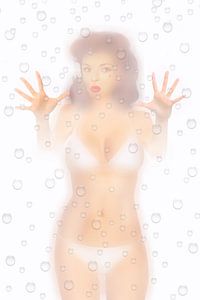 Sexy Lady beim Duschen von Monika Jüngling