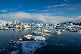 Paysage de l'Islande. Jökulsárlón, la plage de diamants et le glacier Vatnajökull