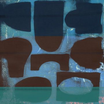Abstracte vormen in gedempt terracotta en blauw van Abstract Minimalist Art