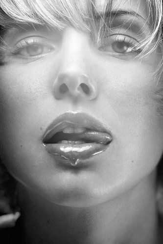 Honey lips