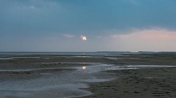 Strand van de Noordsvaarder met zicht op Vlieland sur Floris van Woudenberg