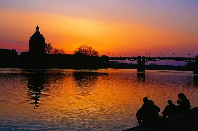 Sunset on the Garonne, Toulouse by Hilke Maunder