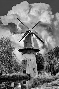 Black/White,Mill, Schiedam, The Netherlands van Maarten Kost