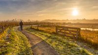 Wandelpad bij zonsopkomst